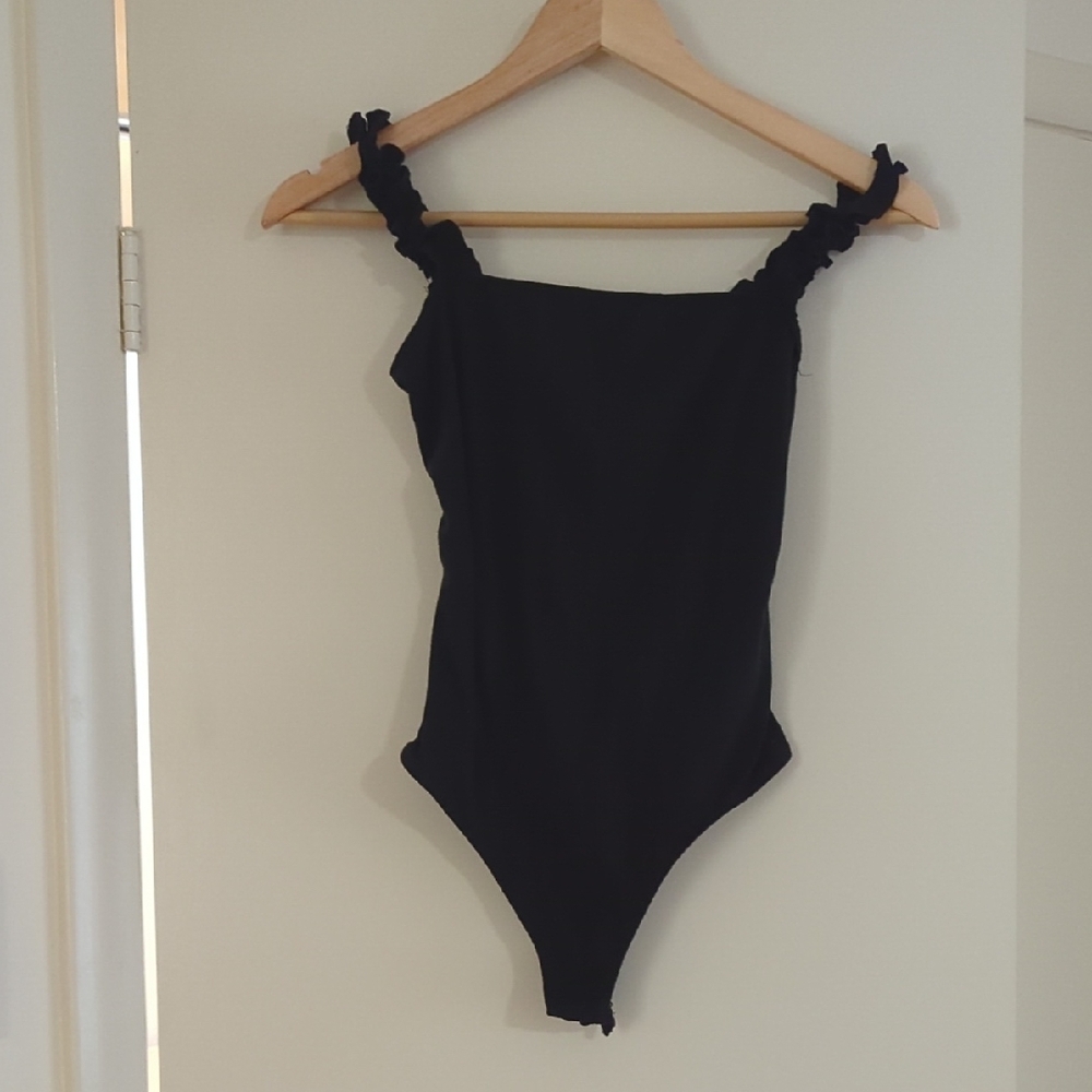 Black Ruched Strap Bodysuit